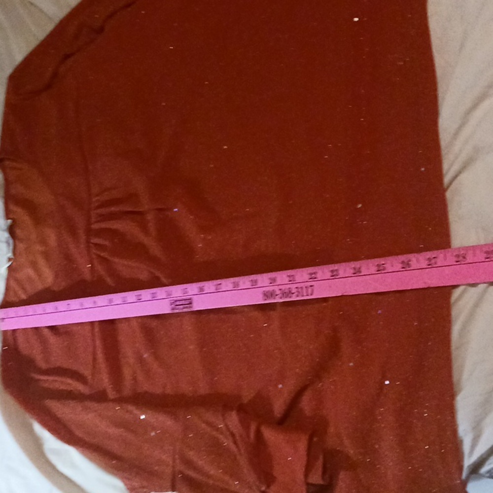 Elegant Red With Gold Threads Women's Top - Picture 14 of 15